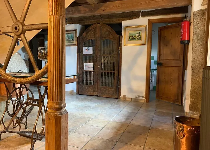 Rurales La Vertedera I 컨트리하우스 *